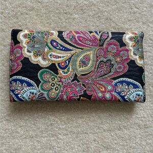 Beautiful Jessica Simpson Wallet (NWOT)